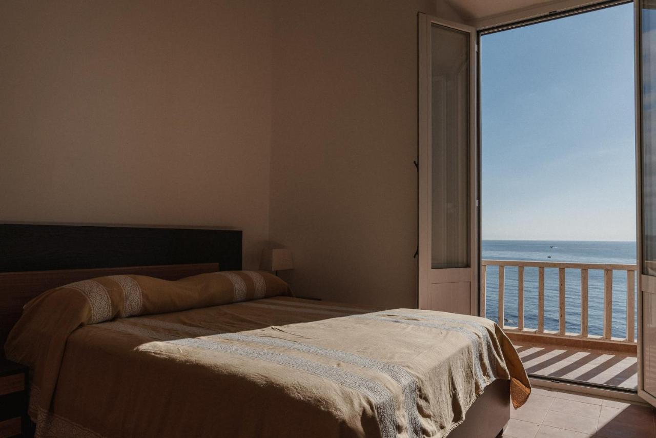 סנטה מרינלה Be Your Home - Appartamento 4 Camere Sul Mare Scesa Al Mare Privata מראה חיצוני תמונה