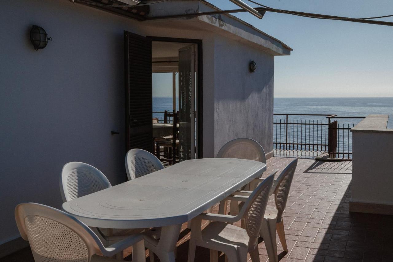 סנטה מרינלה Be Your Home - Appartamento 4 Camere Sul Mare Scesa Al Mare Privata מראה חיצוני תמונה