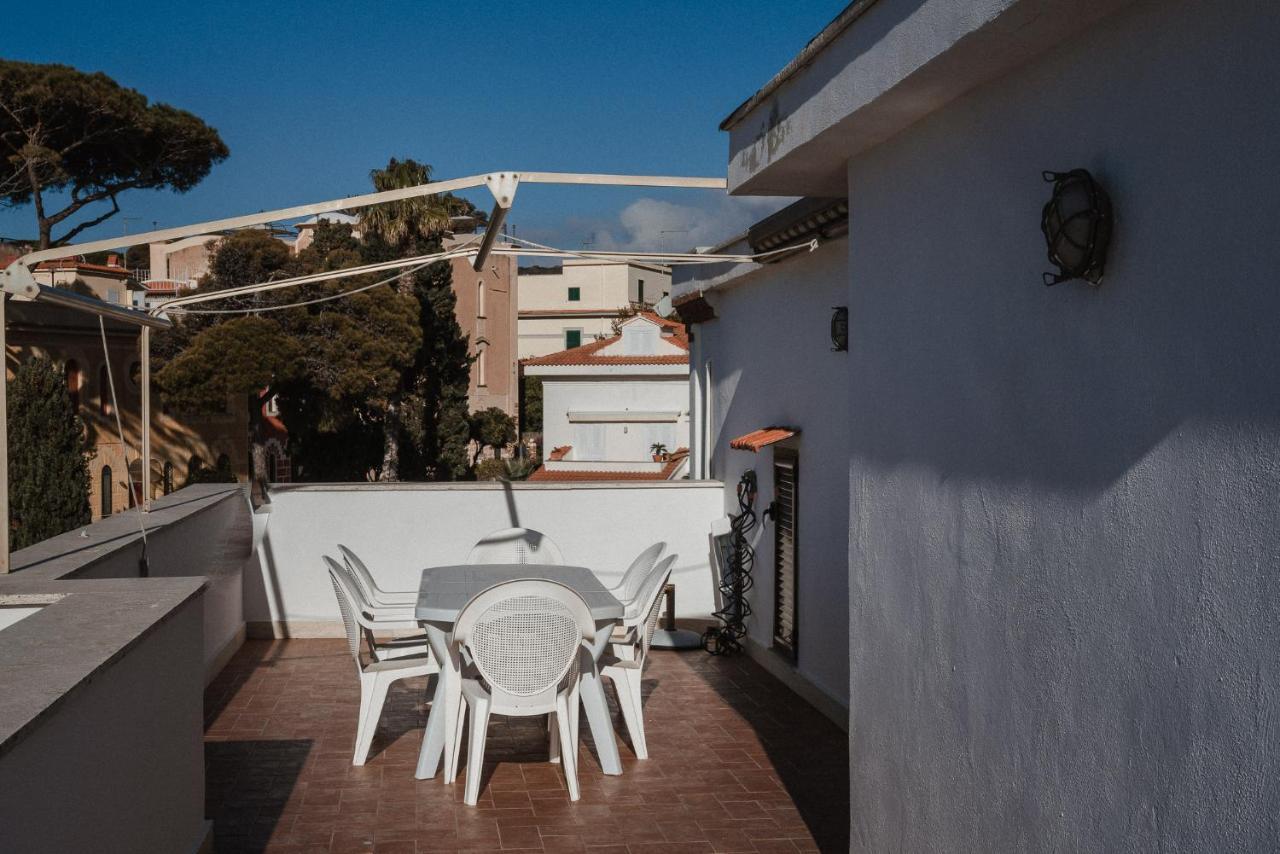 סנטה מרינלה Be Your Home - Appartamento 4 Camere Sul Mare Scesa Al Mare Privata מראה חיצוני תמונה